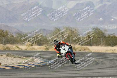 media/Dec-04-2025-Racers Edge (Thu) [[5ebc9f124d]]/3-B Group/1-Session 1 (Turn 7)/